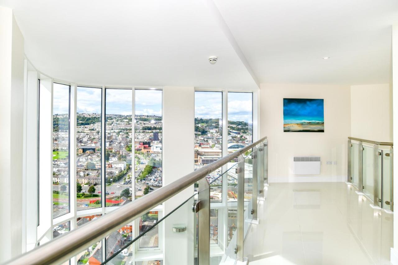 Just Stay Wales - Meridian Quay Penthouses Swansea Extérieur photo