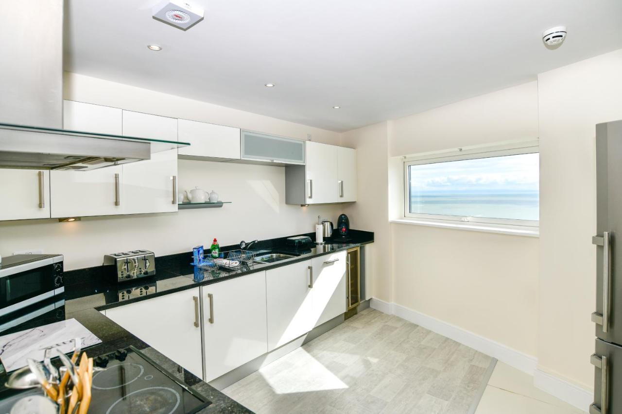 Just Stay Wales - Meridian Quay Penthouses Swansea Extérieur photo