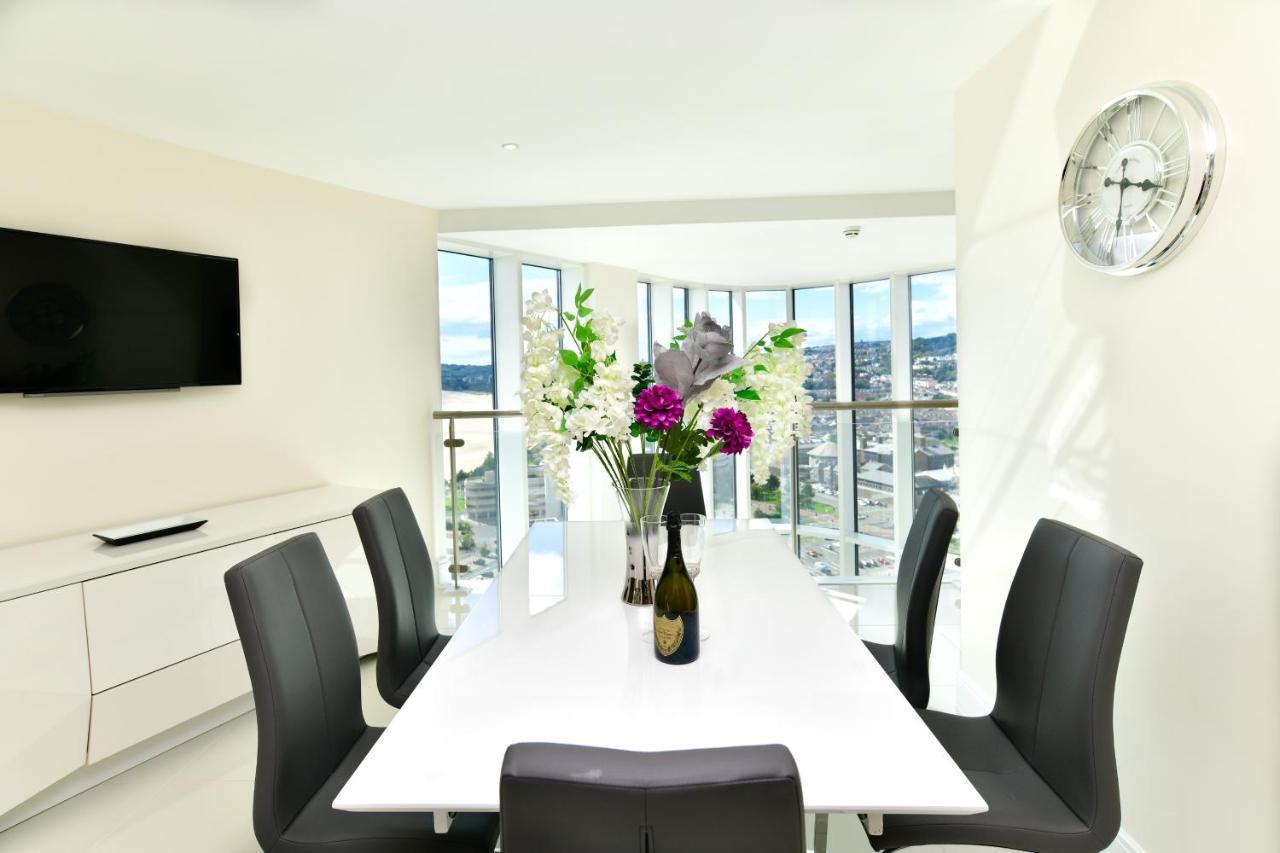 Just Stay Wales - Meridian Quay Penthouses Swansea Extérieur photo