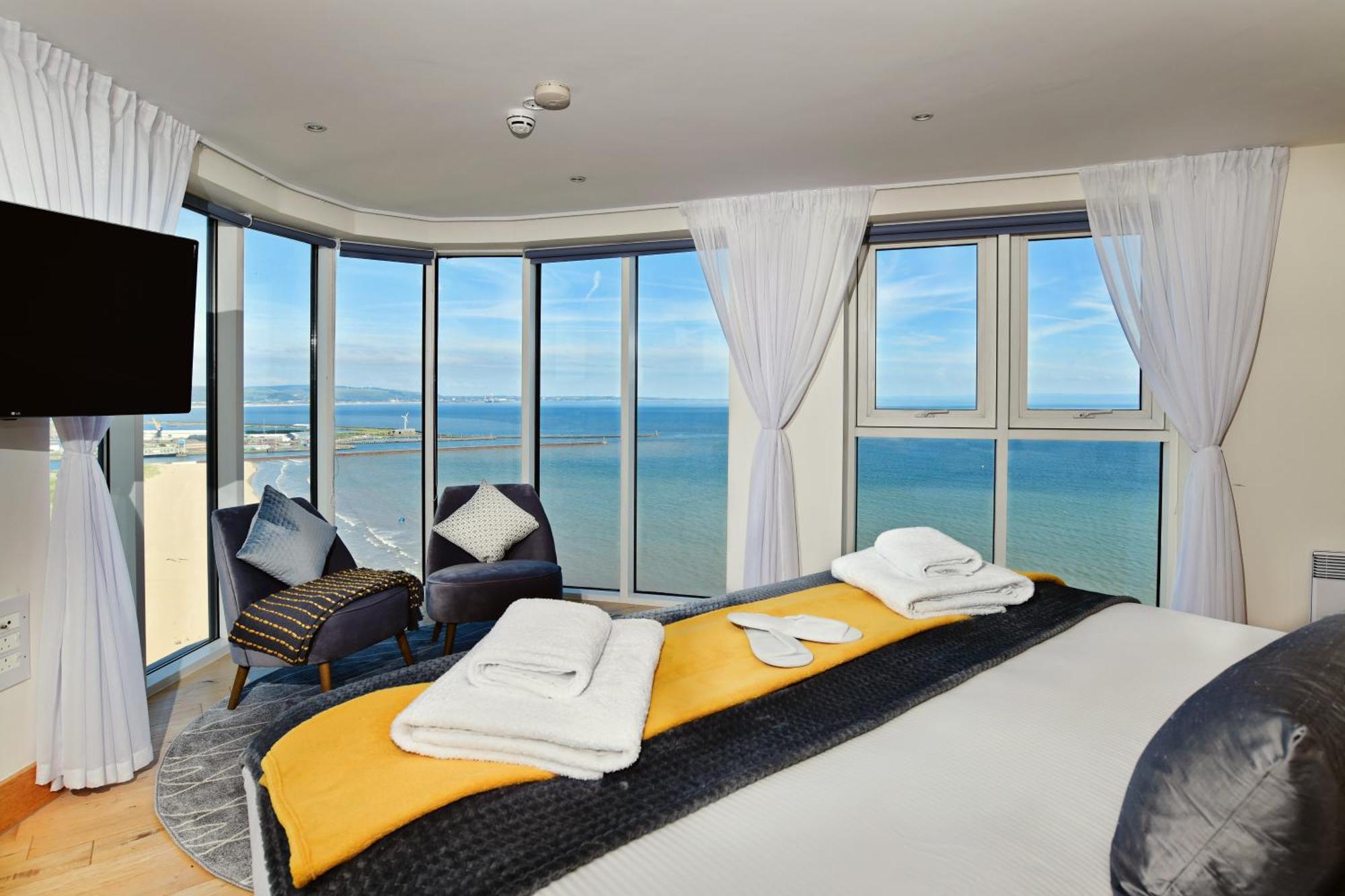 Just Stay Wales - Meridian Quay Penthouses Swansea Extérieur photo