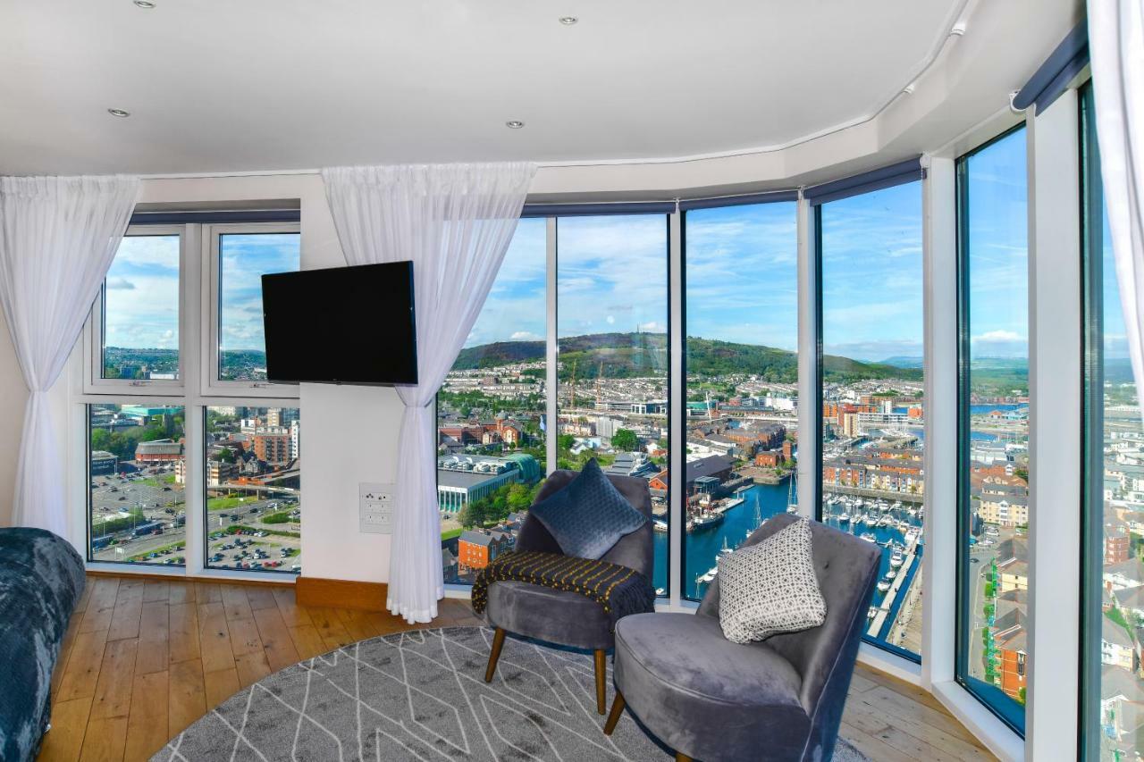 Just Stay Wales - Meridian Quay Penthouses Swansea Extérieur photo