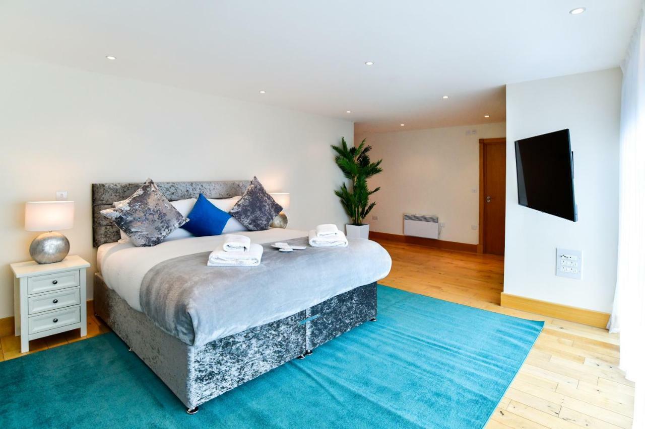 Just Stay Wales - Meridian Quay Penthouses Swansea Extérieur photo